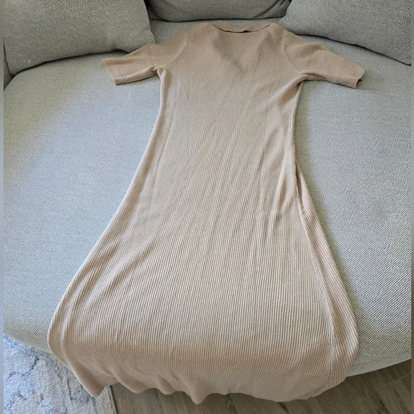 CashSoft Rib Johnny-Collar Midi Dress Size M Color Beige - Picture 3 of 5